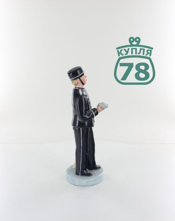 Статуэтка Royal Doulton Ritz bell boy Портье — изображение 4
