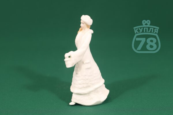 Статуэтка Royal Doulton Christmas Lantern — изображение 2