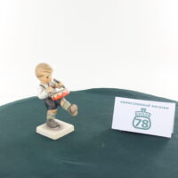 Статуэтка фарфор Goebel мальчик с барабаном