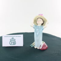 Статуэтка Royal Doulton "Понарошку"