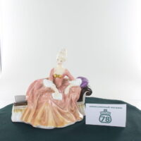 Статуэтка фарфор Royal Doulton Мечтание