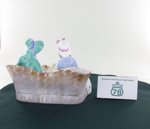 Статуэтка Royal Doulton Чаепитие — изображение 2