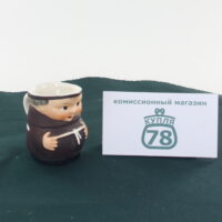 Сливочник Goebel Монах 7 см / 2143