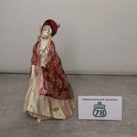 Статуэтка Royal Doulton Пёстрая шаль винтаж / 2188