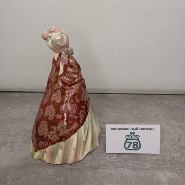Статуэтка Royal Doulton Пёстрая шаль винтаж / 2188 — изображение 2