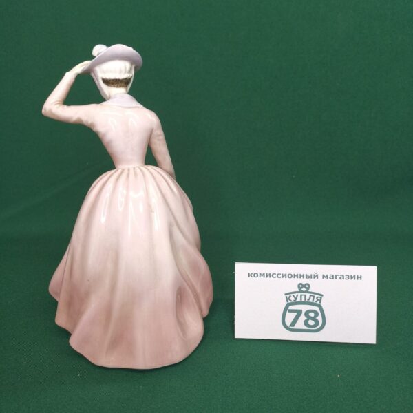 Статуэтка Royal Doulton Sweet April / 2196 — изображение 2