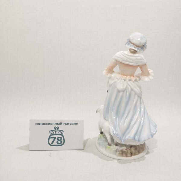 Cтатуэтка Royal Worcester The Shepherdess / 2300 — изображение 2