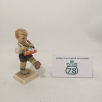Статуэтка Goebel фарфор Германия барабанщик