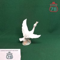 Ствтуэтка Lladro взлетающий гусь / 2765