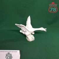 Ствтуэтка Lladro шипящий гусь / 2766