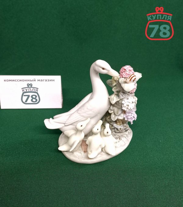 Ствтуэтка Lladro улитка на гортензии / 2767