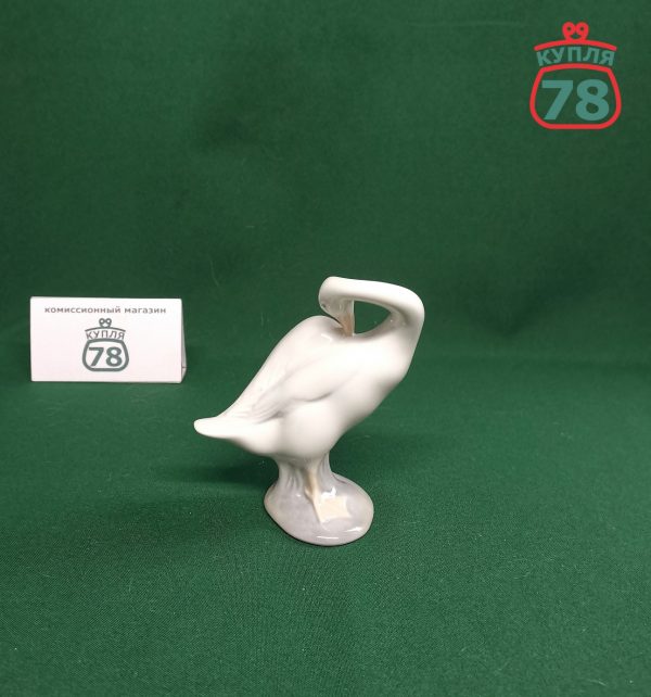 Статуэтка Lladro чистит пёрышки / 2775 — изображение 2