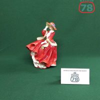 Статуэтка Royal Doulton На вершине холма (red) / 2874