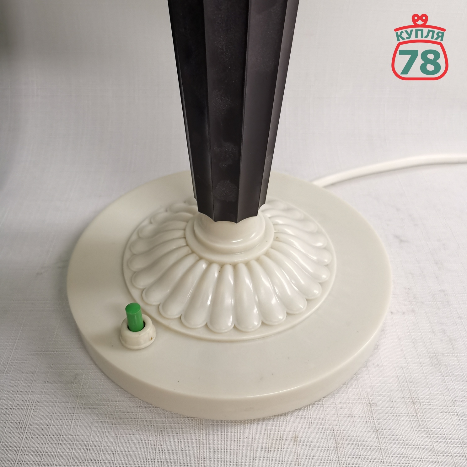 Лампа настольная СССР карболит зелёный плафон / 2972 — изображение 3