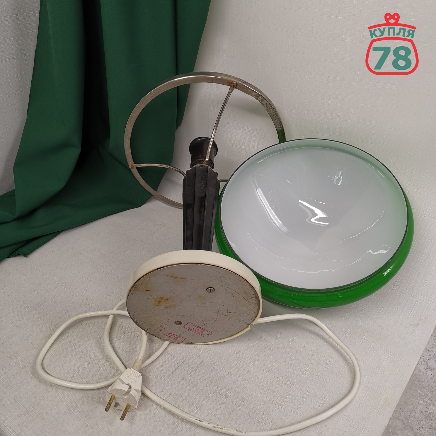 Лампа настольная СССР карболит зелёный плафон / 2972 — изображение 5