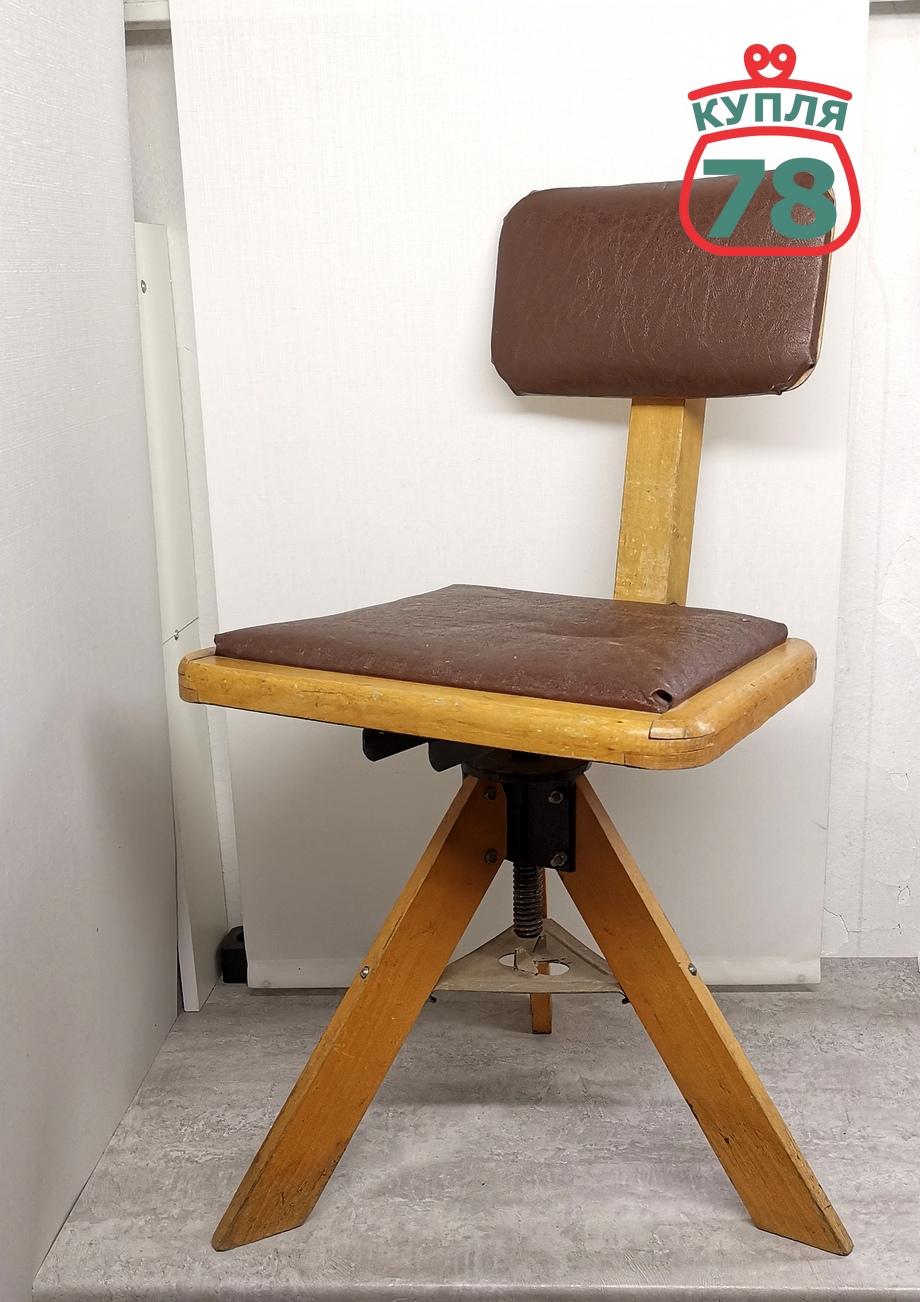 Стул СССР промышленный индустриальный вращающийся / 3015