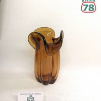 Ваза для цветов СССР Победа янтарное стекло / 3149