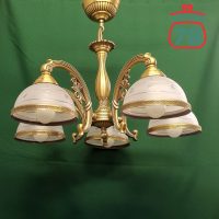 Люстра пять плафонов матовое стекло / 3417