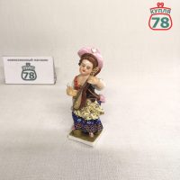 Статуэтка старинная Зитцендорф /Sitzendorf девушка мандолина / 3504